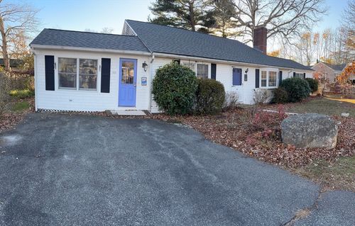 74 Hillside Ave, North Falmouth, MA, 02556-2623 | Card Image