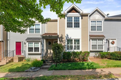6122 Rocky Way Ct, CENTREVILLE, VA, 20120-3400 | Card Image