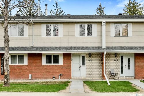 200 Plainsview Dr, Regina, SK, S4S6L2 | Card Image