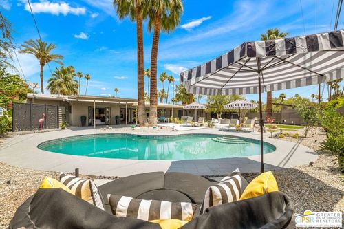 1251 E San Lorenzo Rd, Palm Springs, CA, 92264-8119 | Card Image