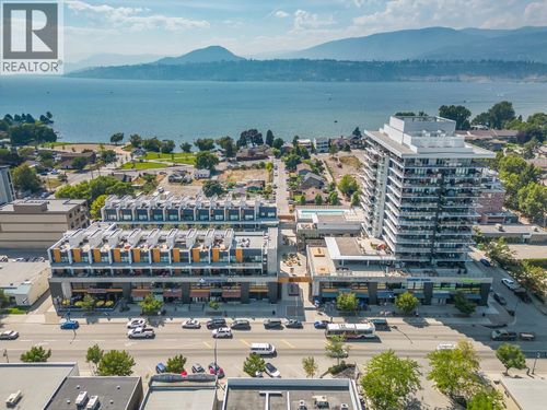 318-3030 Pandosy St, Kelowna, BC, V1Y0C4 | Card Image