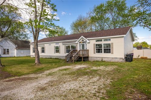 705 Poplar St, Edgewood, IL, 62426-1234 | Card Image