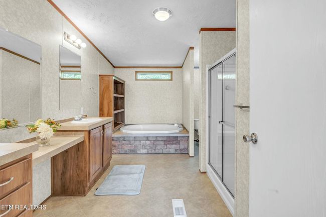 716 Byrd St, House other with 5 bedrooms, 3 bathrooms and null parking in Clinton TN | Image 25