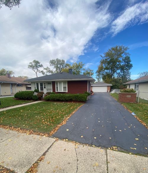 23 W 143rd St, Dixmoor, IL, 60426-1180 | Card Image