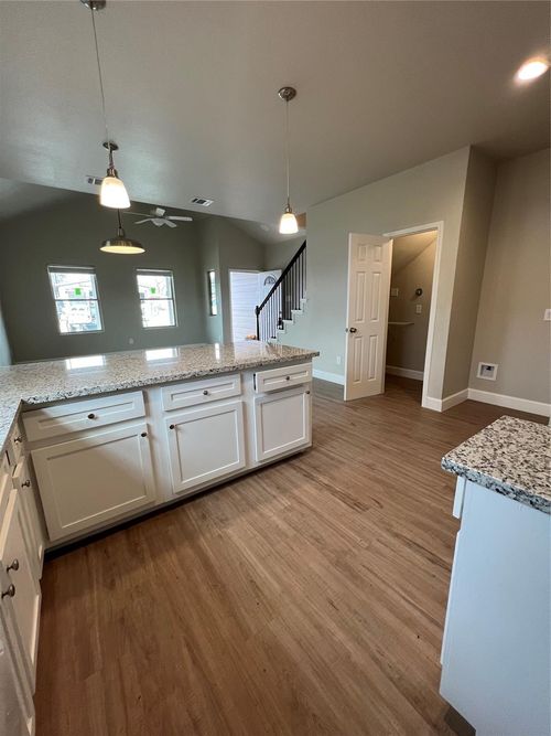 9718 Pelsey St, Houston, TX, 77029-4666 | Card Image
