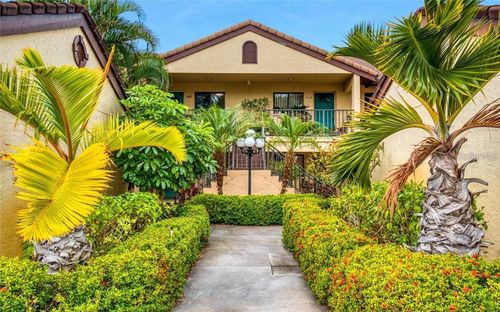 5652-5652 Ashton Lake Dr, SARASOTA, FL, 34231-6263 | Card Image