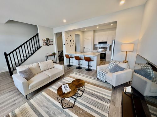 617 Quilter Row, Richmond, ON, K0A2Z0 | Card Image