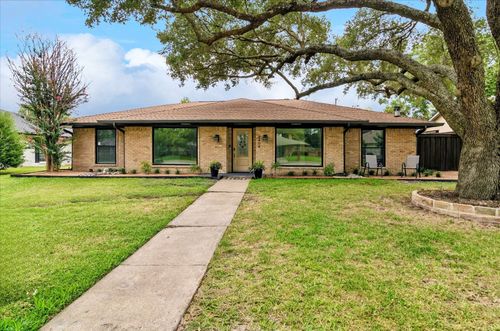 2404 Kimberly Ln, Plano, TX, 75075-6640 | Card Image