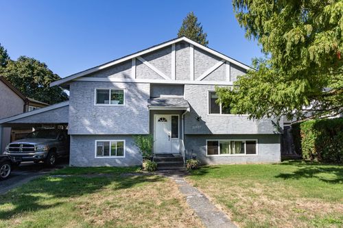 11819 230 St, Maple Ridge, BC, V2X6R3 | Card Image