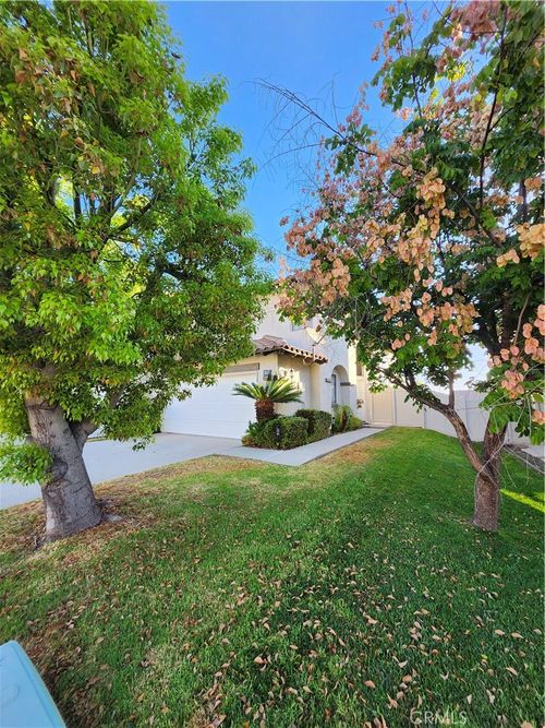 2057 San Diego Dr, Corona, CA, 92882-6429 | Card Image