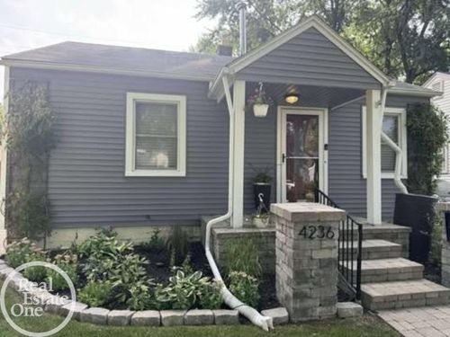4236 Buckingham Ave, Berkley, MI, 48072-1471 | Card Image