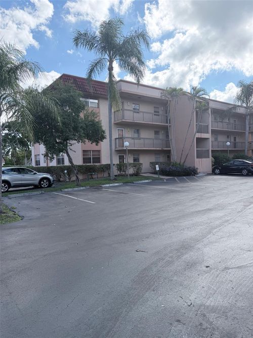 apt-110-3040 Holiday Springs Blvd, Margate, FL, 33063-5425 | Card Image