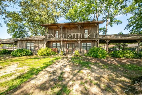 8801 Brockington Rd, Sherwood, AR, 72120-3509 | Card Image