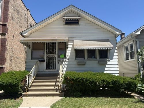 826 Circle Ave, Forest Park, IL, 60130-2025 | Card Image