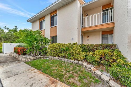 101-9940 7th Way N, ST PETERSBURG, FL, 33702-2207 | Card Image