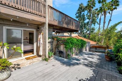 6 - Vine St., Condo with 1 bedrooms, 1 bathrooms and 1 parking in Oceanside CA | Image 2