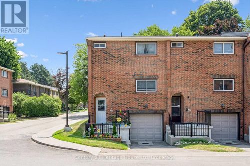 201 Silvercreek Pky N, Guelph, ON, N1H3T4 | Card Image