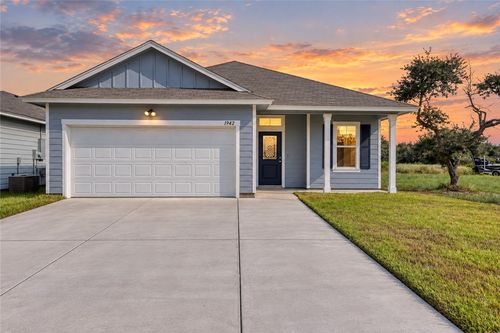 1942 Shellbank Ave, Aransas Pass, TX, 78336-2240 | Card Image