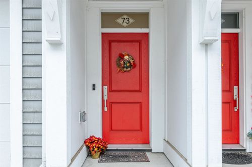 73-2838 Livingstone Ave, Abbotsford, BC, V2T0J1 | Card Image