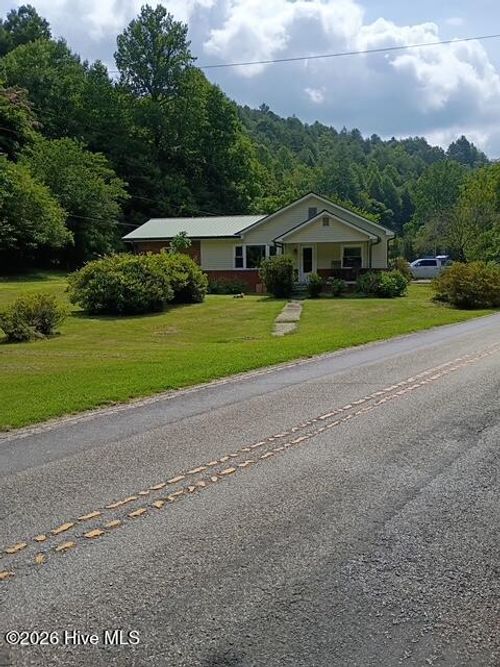 155 Vengeance Creek Rd, Marble, NC, 28905-8774 | Card Image