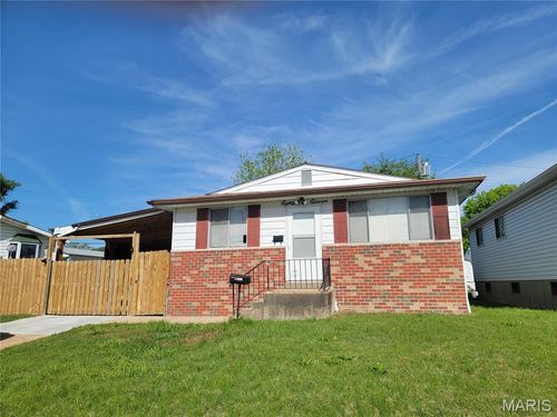 8111 Southpark Ct, Saint Louis, MO, 63125-1012 | Card Image