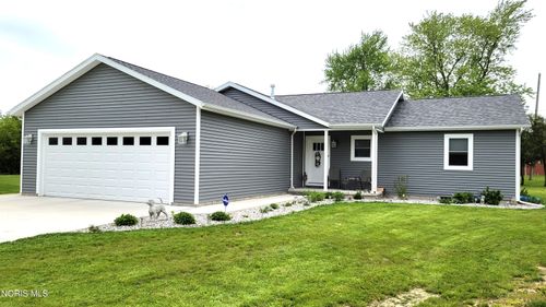 410 N Park Ln, Pioneer, OH, 43554-7982 | Card Image