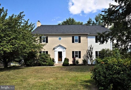 204 Neiffer Rd, SCHWENKSVILLE, PA, 19473-1410 | Card Image
