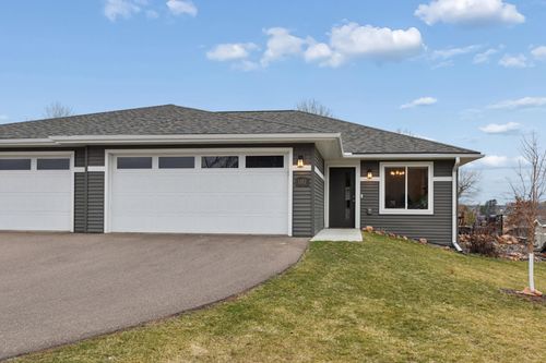 1352 Juniper Pl, EAU CLAIRE, WI, 54703-9303 | Card Image