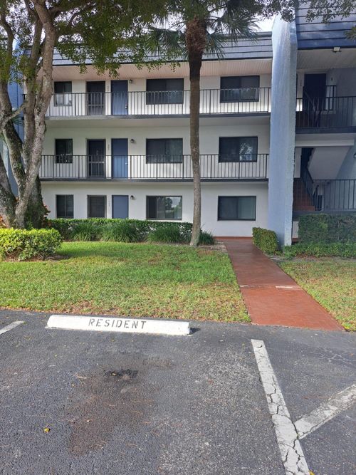 107-4266 Deste Ct, Lake Worth, FL, 33467-4308 | Card Image