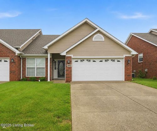 8903 Stara Way, Louisville, KY, 40299-1544 | Card Image