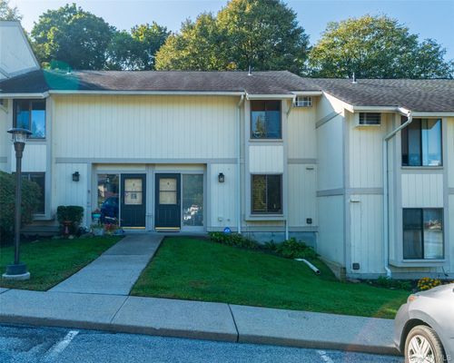 5 Hammond Plz, Beacon, NY, 12508-3139 | Card Image