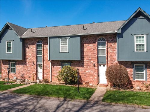 1402 Timberglen Dr, Imperial, PA, 15126-9214 | Card Image