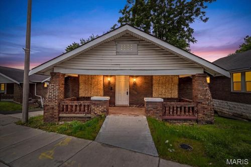 6842 Natural Bridge Road, Beverly Hills, MO, 63121 | Card Image