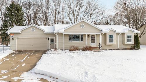 1112 Oriole Drive, KAUKAUNA, WI, 54130 | Card Image