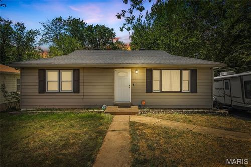 339 Wedge Dr, Saint Louis, MO, 63135-2244 | Card Image