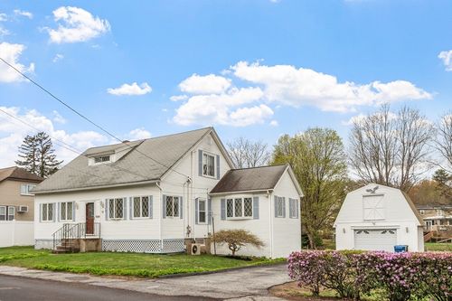 52 Woodland Rd, Auburn, MA, 01501-2147 | Card Image