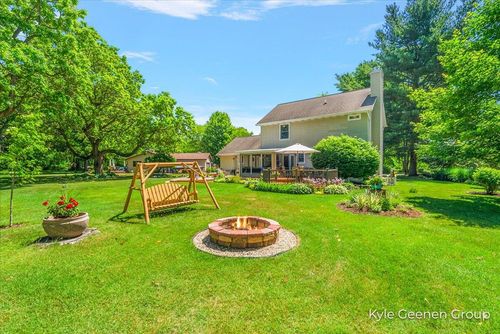 8808 Riverbend Dr, South Haven, MI, 49090 | Card Image
