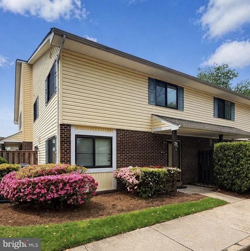 b-9017 Sandalwood Dr, MANASSAS, VA, 20110-5751 | Card Image