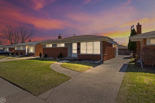16840 May Ave, Eastpointe, MI, 48021-3354 | Card Image