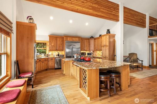 65 Unter Strasse, Snoqualmie Pass, WA, 98068 | Card Image