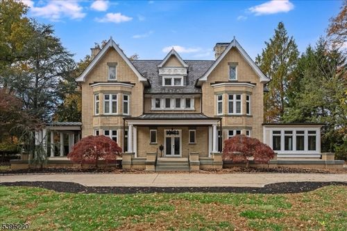 62 Canfield Rd, Morristown, NJ, 07960-6933 | Card Image