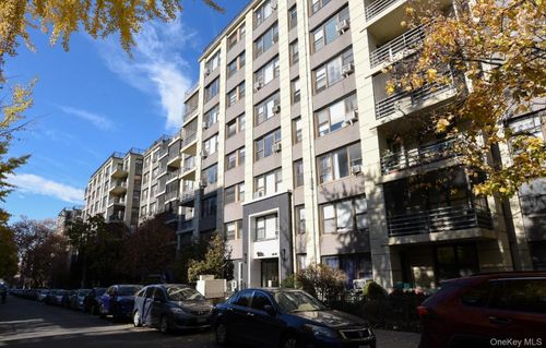 8f-98-25 64th Rd, Rego Park, NY, 11374-3402 | Card Image
