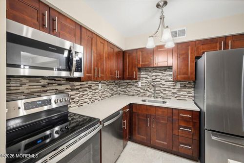 203 Wellington Pl, Matawan, NJ, 07747-1915 | Card Image