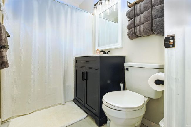 6049 E Mineral Koleen Rd, House other with 3 bedrooms, 1 bathrooms and null parking in Bloomfield IN | Image 36