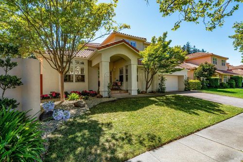 1 Emperor Way, Napa, CA, 94558-1696 | Card Image