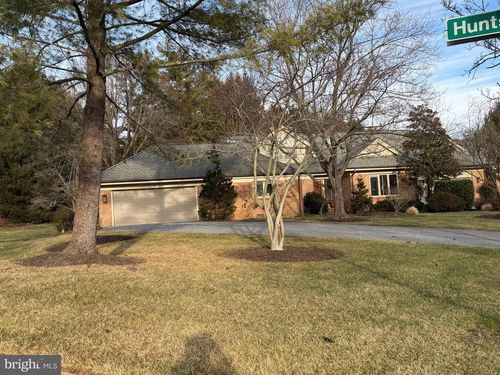 4 Seminary Dr, LUTHERVILLE TIMONIUM, MD, 21093-4755 | Card Image