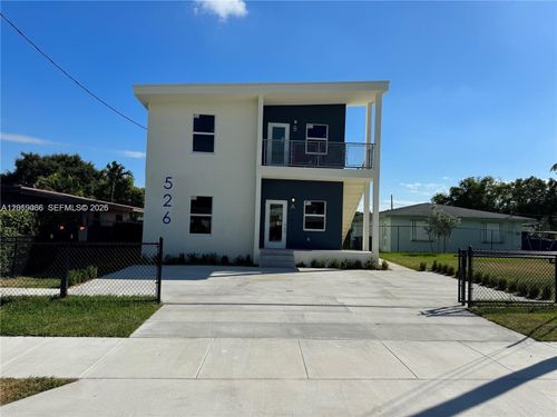 526 Nw 6th St, Hallandale Beach, FL, 33009-3260 | Card Image
