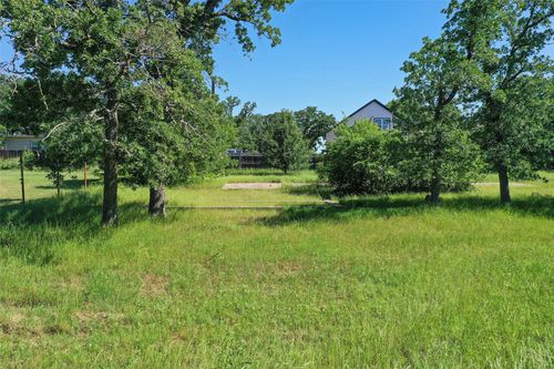 1102 Maple Dr, Bartonville, TX, 76226-6916 | Card Image