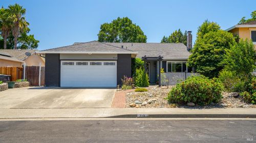 713 Dogwood Circle, Fairfield, CA, 94533 | Card Image