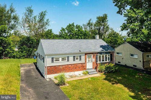 1208 Monroe Ave, PHOENIXVILLE, PA, 19460-4330 | Card Image